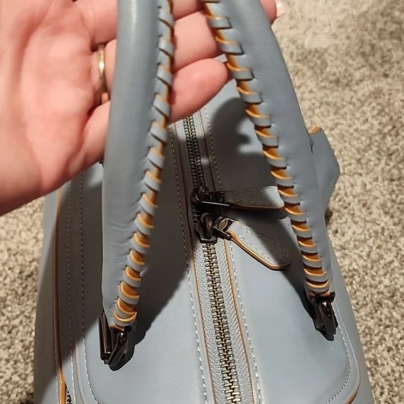 COPY - NEW COACH HANDBAG SEND OFFERS! - Picture 3 of 8